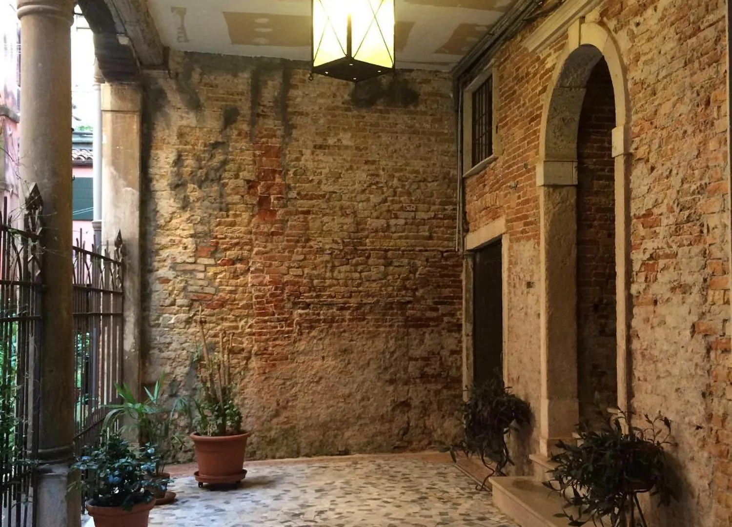 Remedio At Locappart Venice Italy